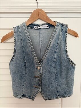 Zara Vintage-Inspired Blue Denim Vest
